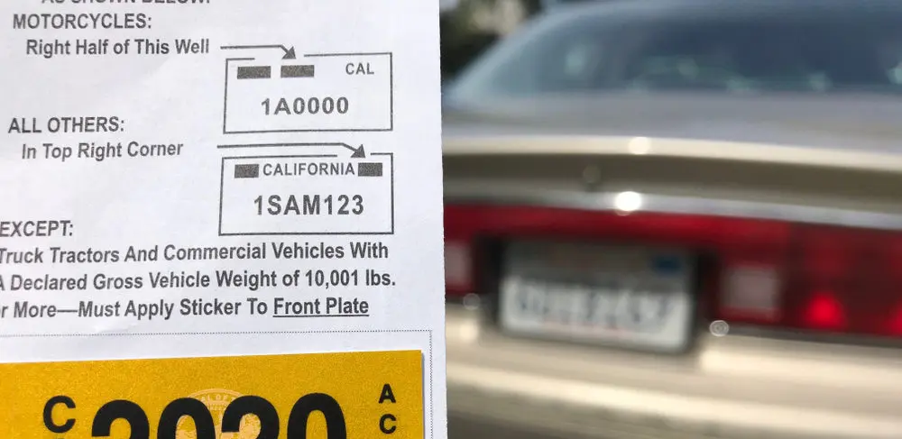 Cuánto cuesta registrar un carro en California